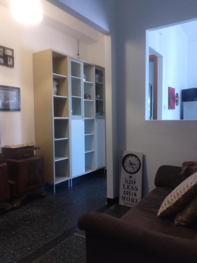Trilocale Cecilia'S Studio Генуя Экстерьер фото