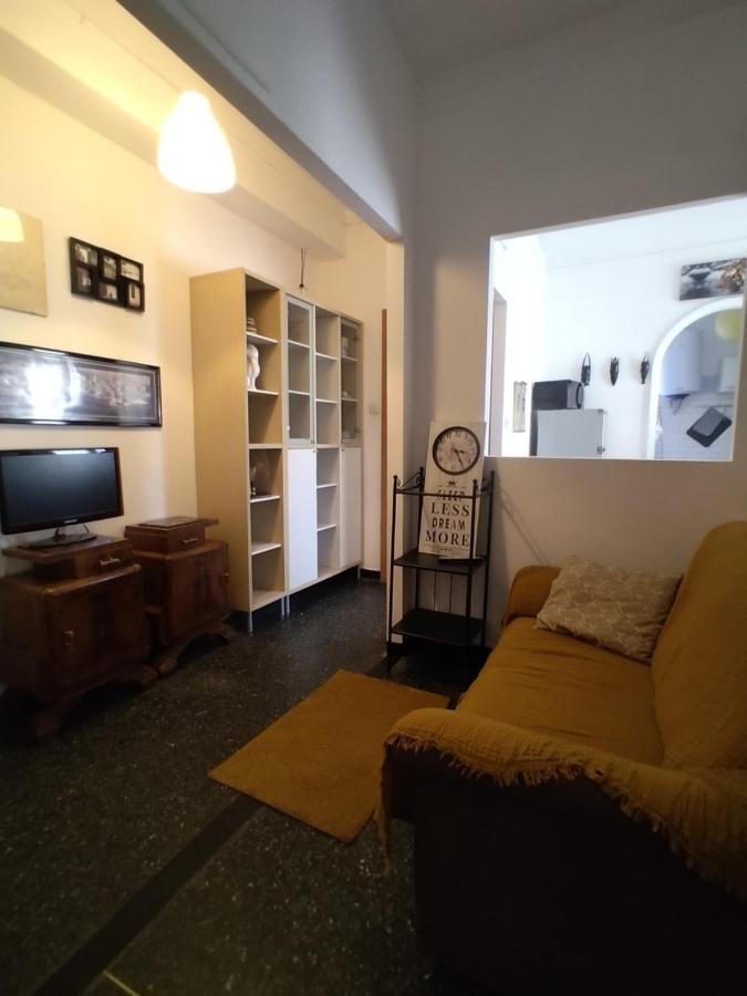 Trilocale Cecilia'S Studio Генуя Экстерьер фото