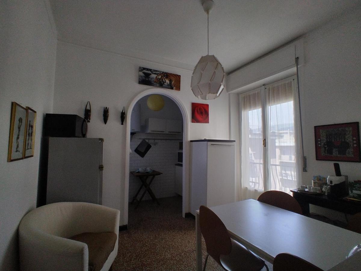 Trilocale Cecilia'S Studio Генуя Экстерьер фото