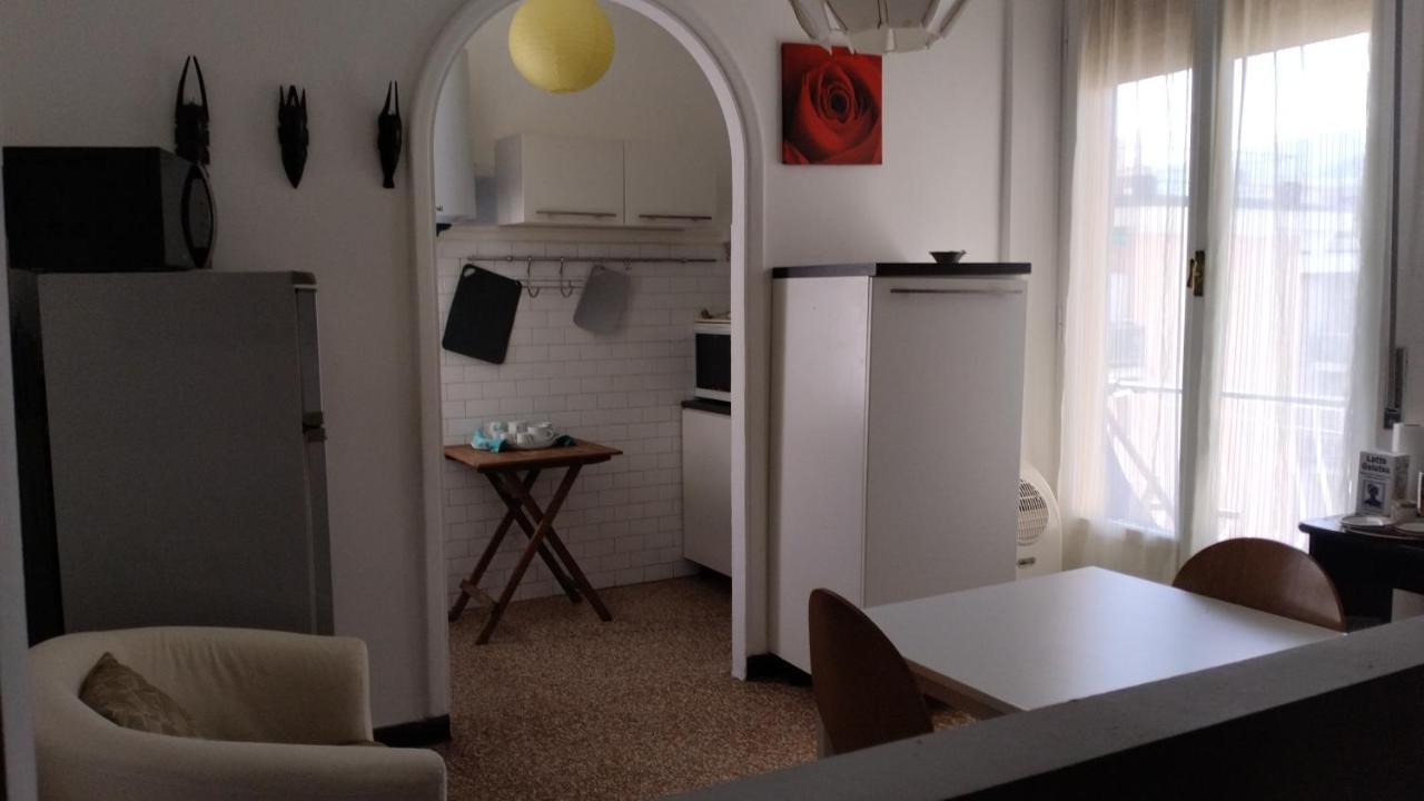 Trilocale Cecilia'S Studio Генуя Экстерьер фото